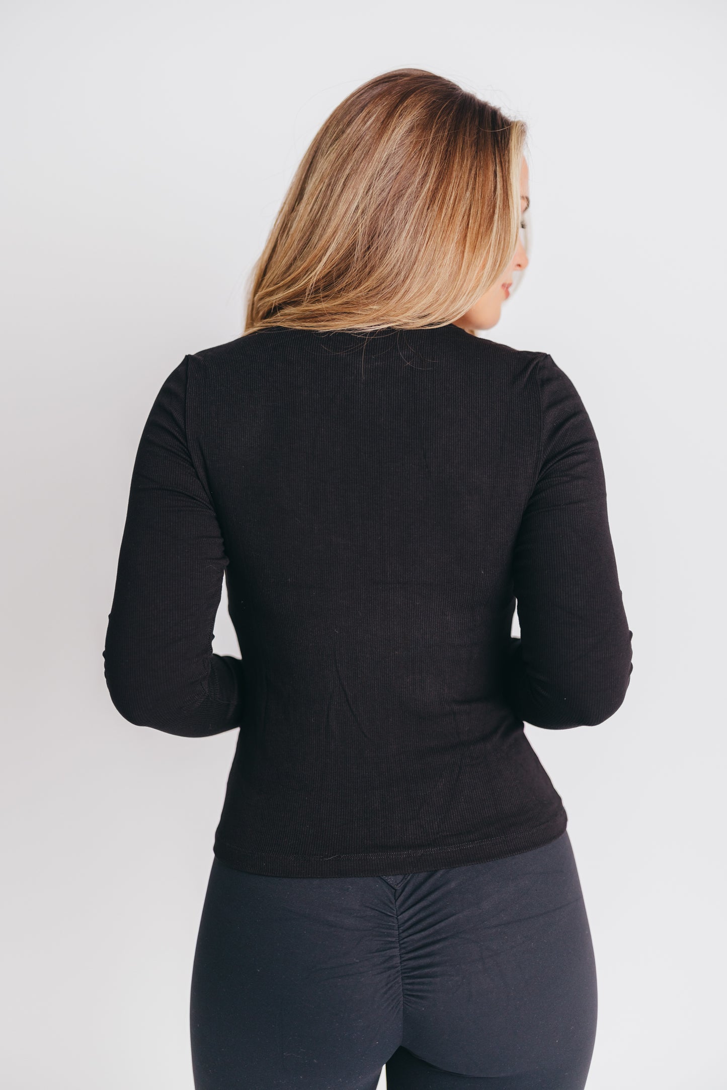Worth the Label Zip-Front Ribbed Top in Black