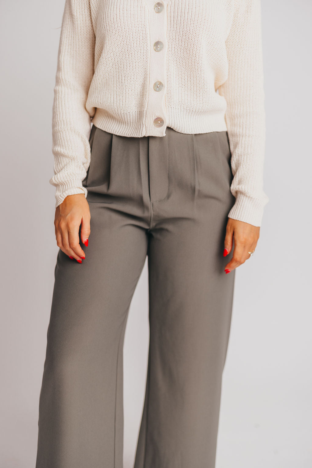 Leola Pants in Olive