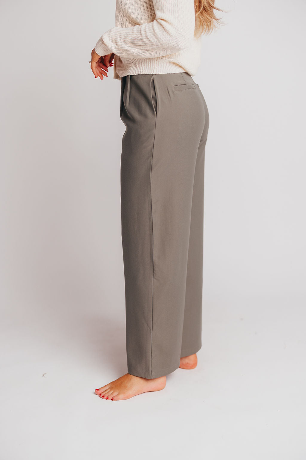 Leola Pants in Olive