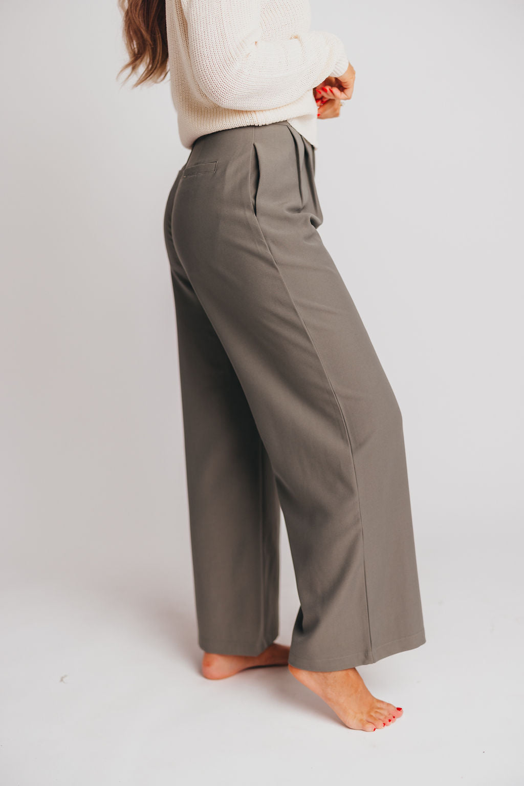 Leola Pants in Olive