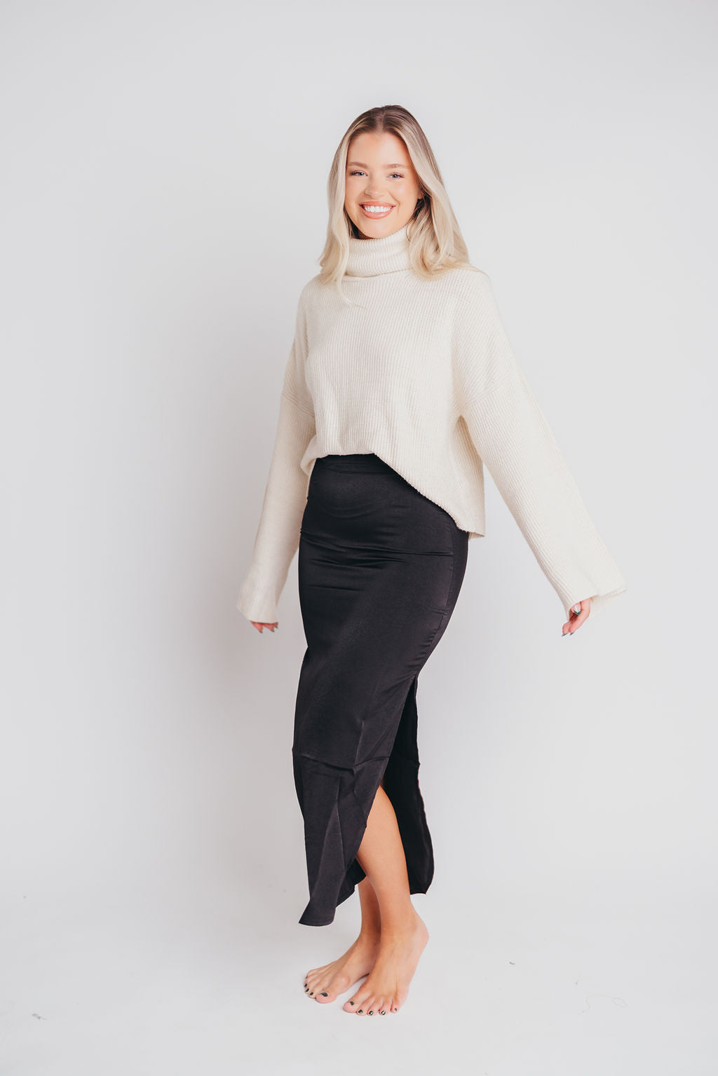 Calla Bell-Sleeve Turtleneck Sweater in Ivory
