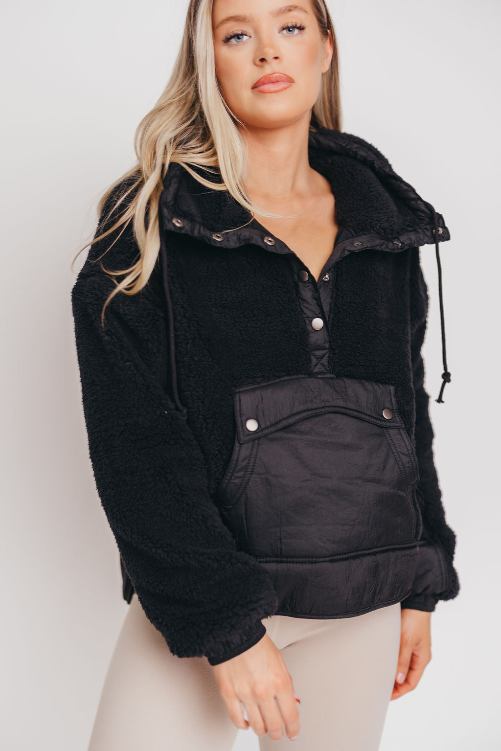 The Aurora Pullover in Black