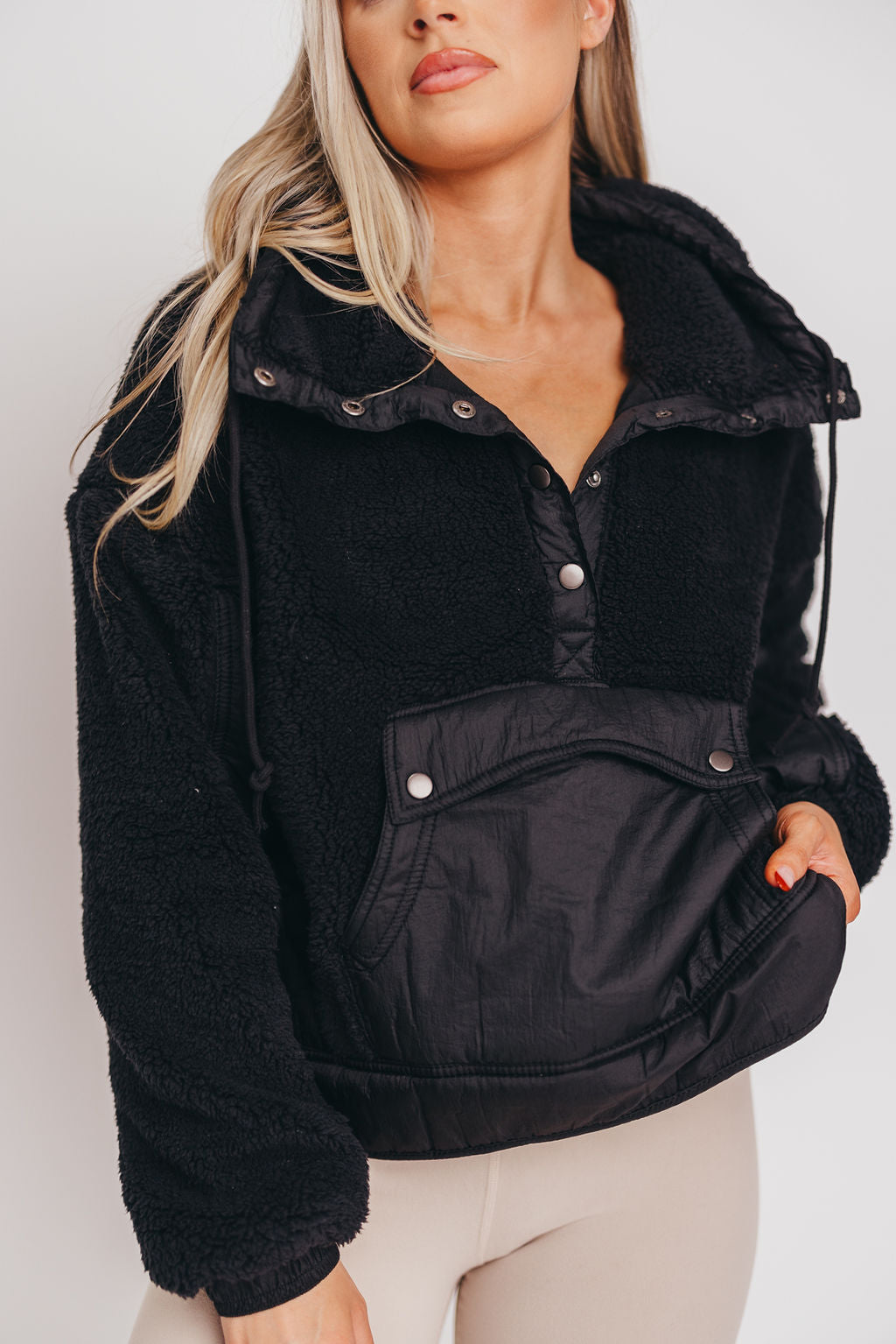 The Aurora Pullover in Black