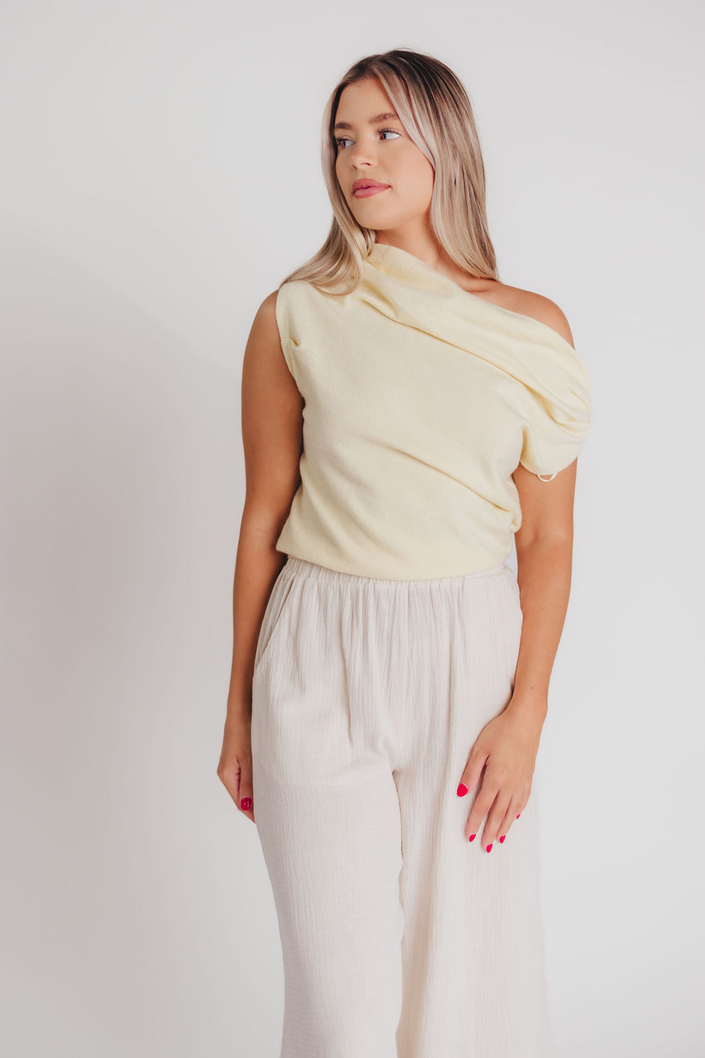 Devin Off-the-Shoulder Sweater Tank in Cream