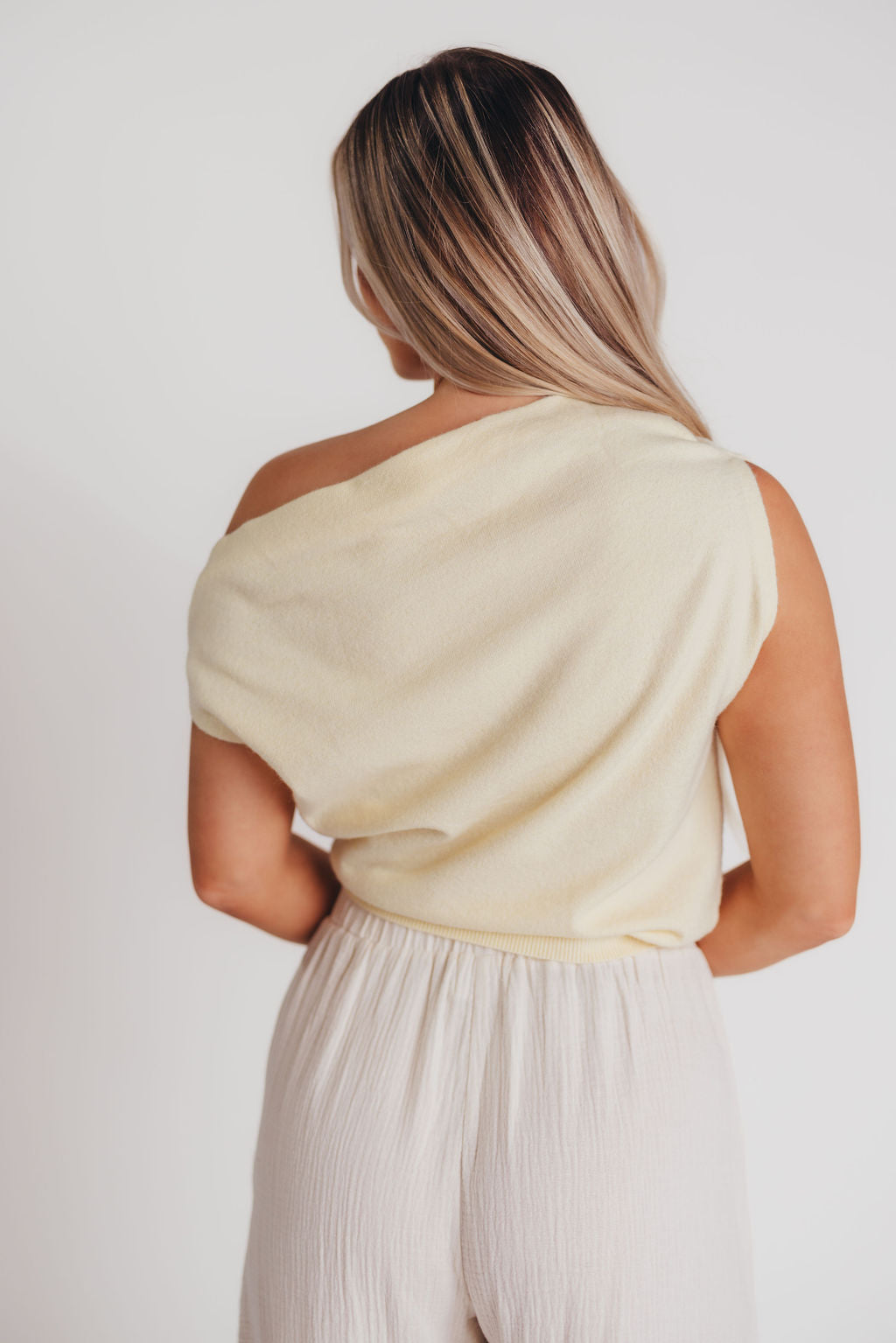 Devin Off-the-Shoulder Sweater Tank in Cream