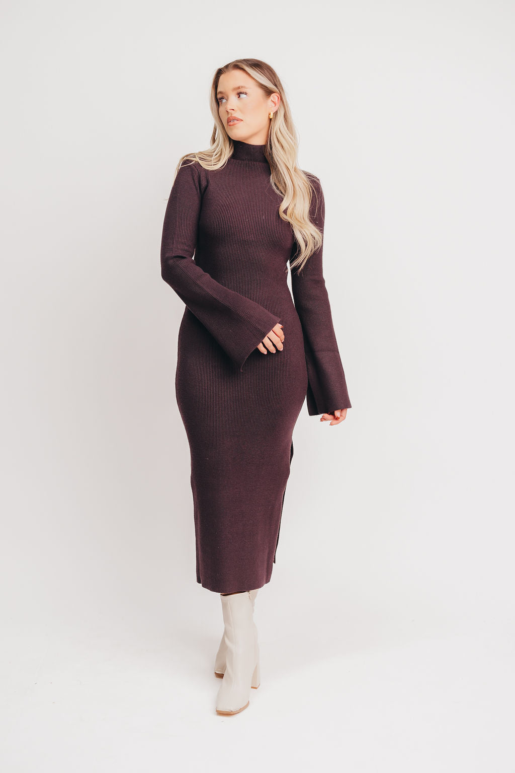 Hayden Mock Neck Ribbed Maxi Dress in Plum – Worth Collective