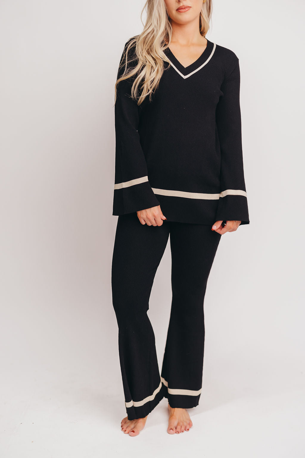 Easton V-Neck Sweater Tunic and Pant Set in Black