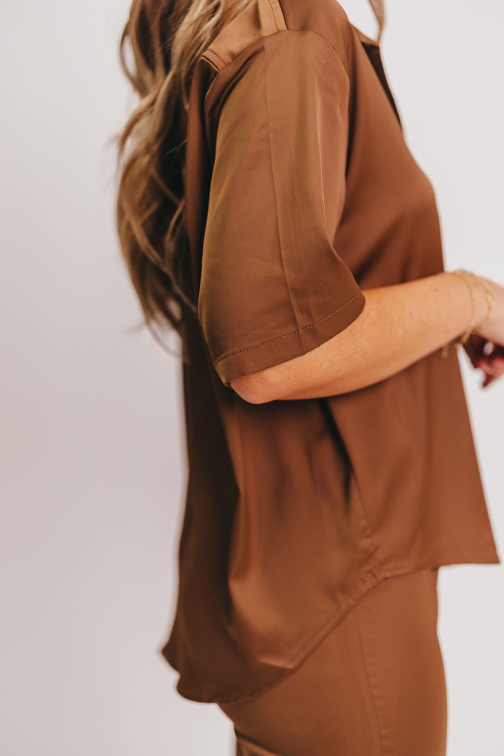 Matt Satin Button-Up Shirt in Brown