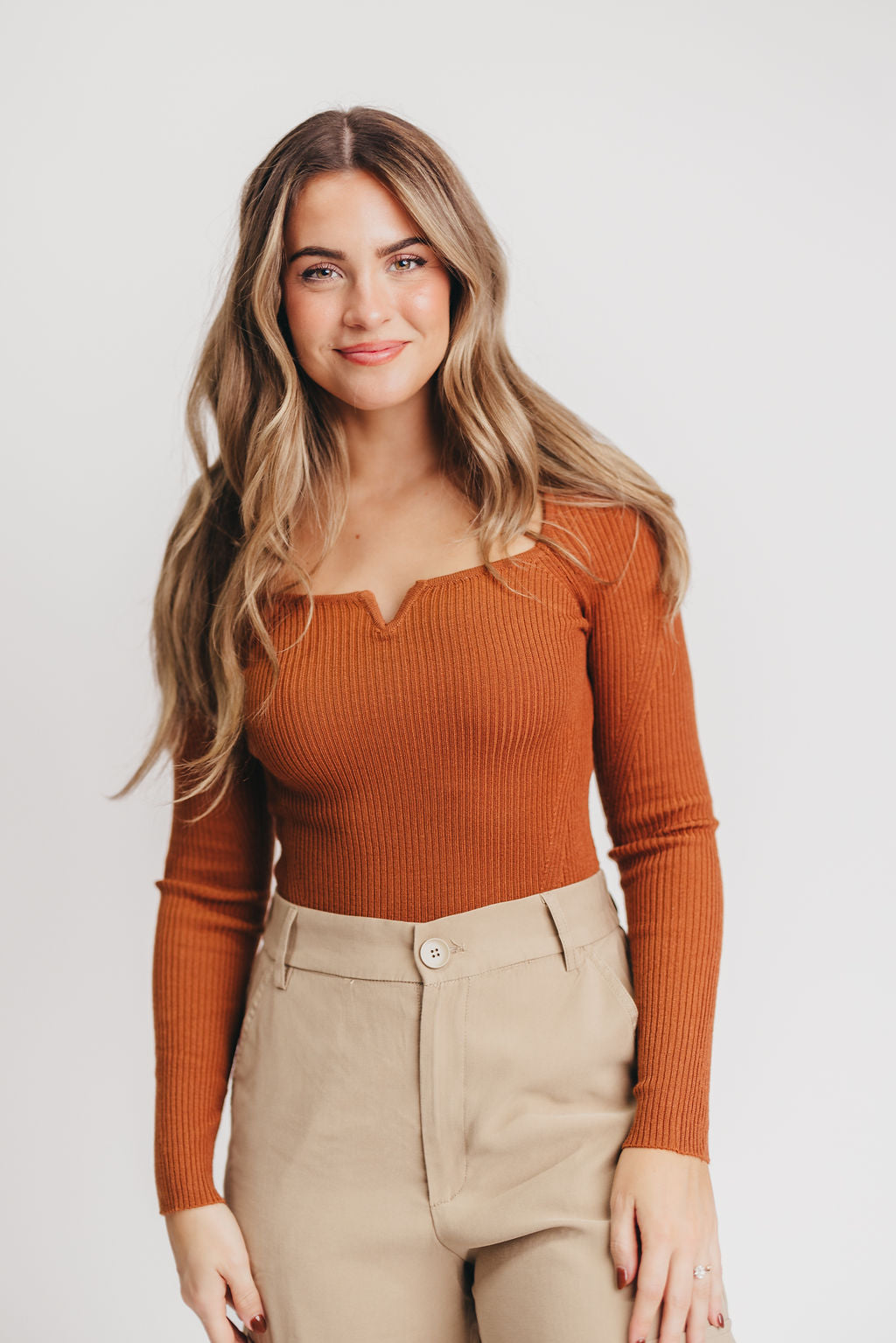 Lennon Ribbed Knit Notched V-Neck Top in Camel
