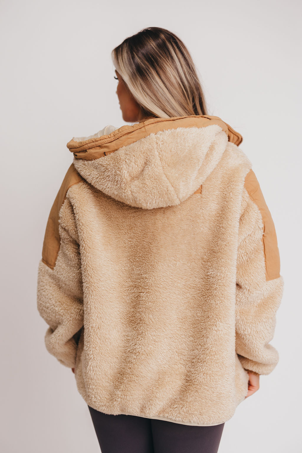 Bristol Hooded 1/4 Zip Sherpa Pullover in Beige