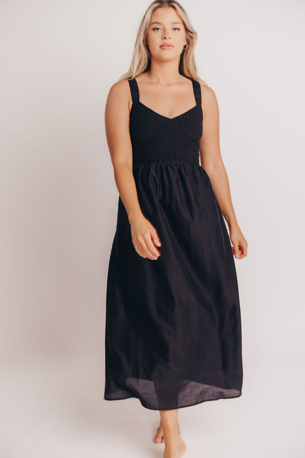Casey Smocked Sweetheart Maxi Dress - Bump Friendly