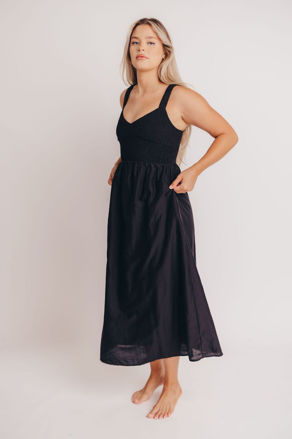 Casey Smocked Sweetheart Maxi Dress - Bump Friendly