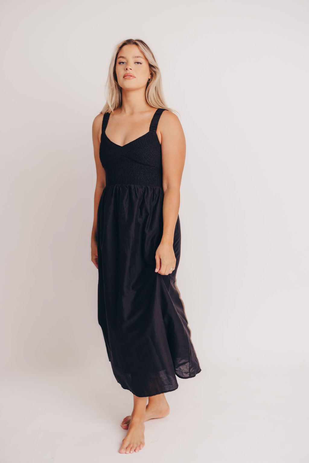 Casey Smocked Sweetheart Maxi Dress - Bump Friendly