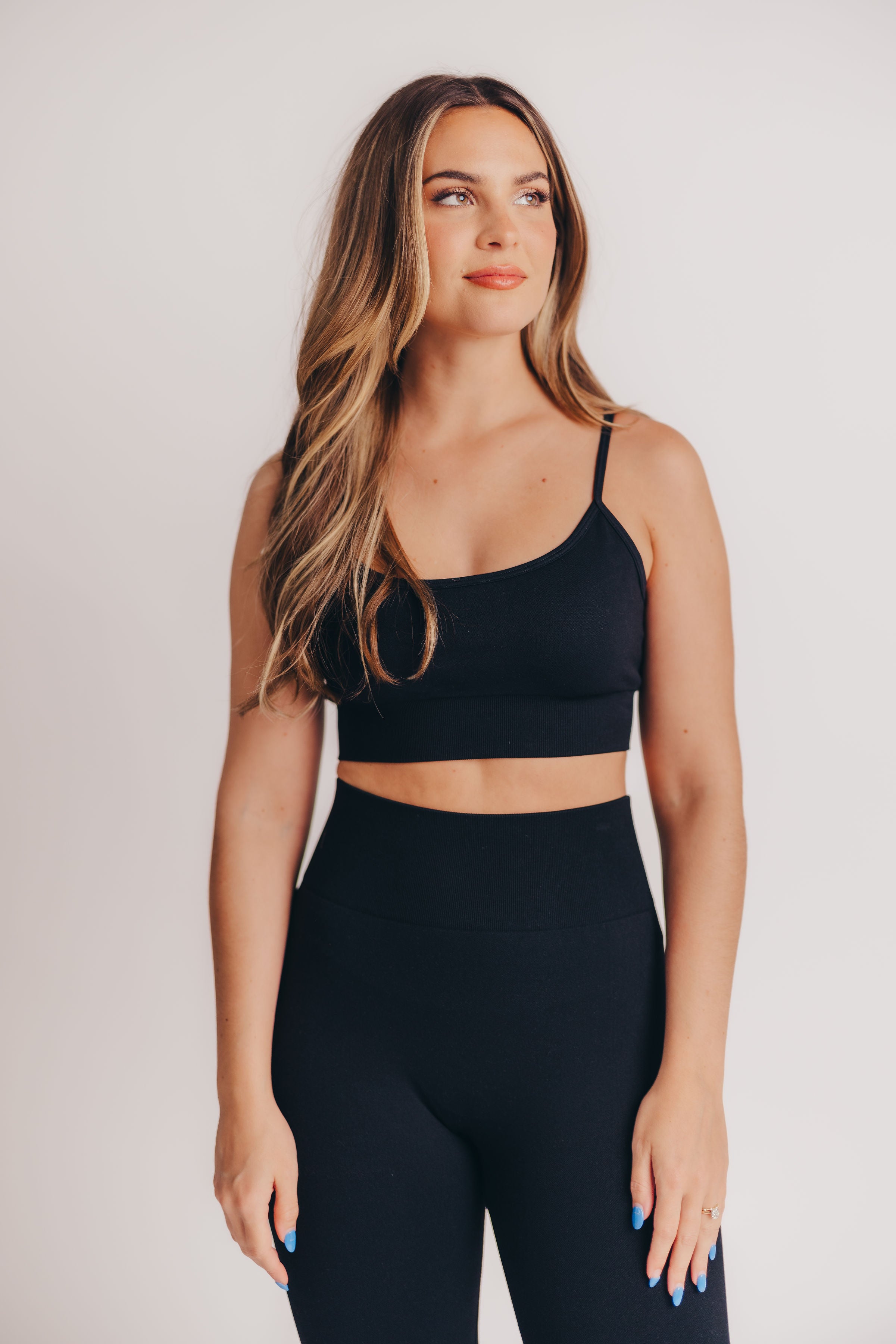 Worth The Label Active Sports Bra in Black – Worth Collective