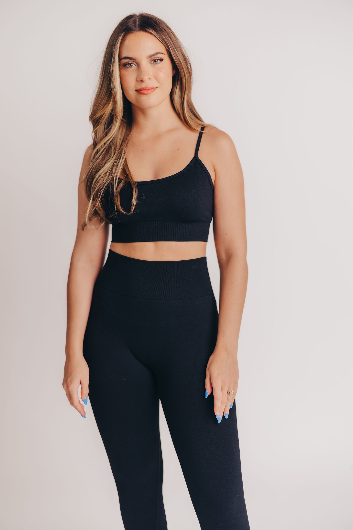 Worth The Label Active Sports Bra in Black