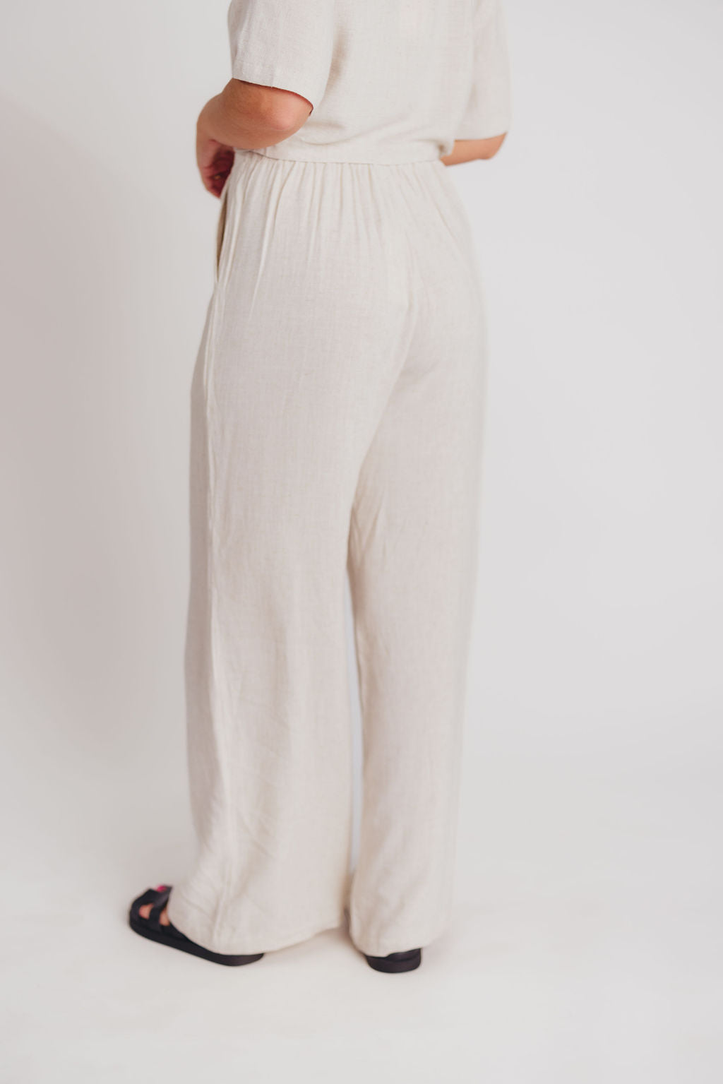 Erin Linen Blend Pleated Trousers in Natural