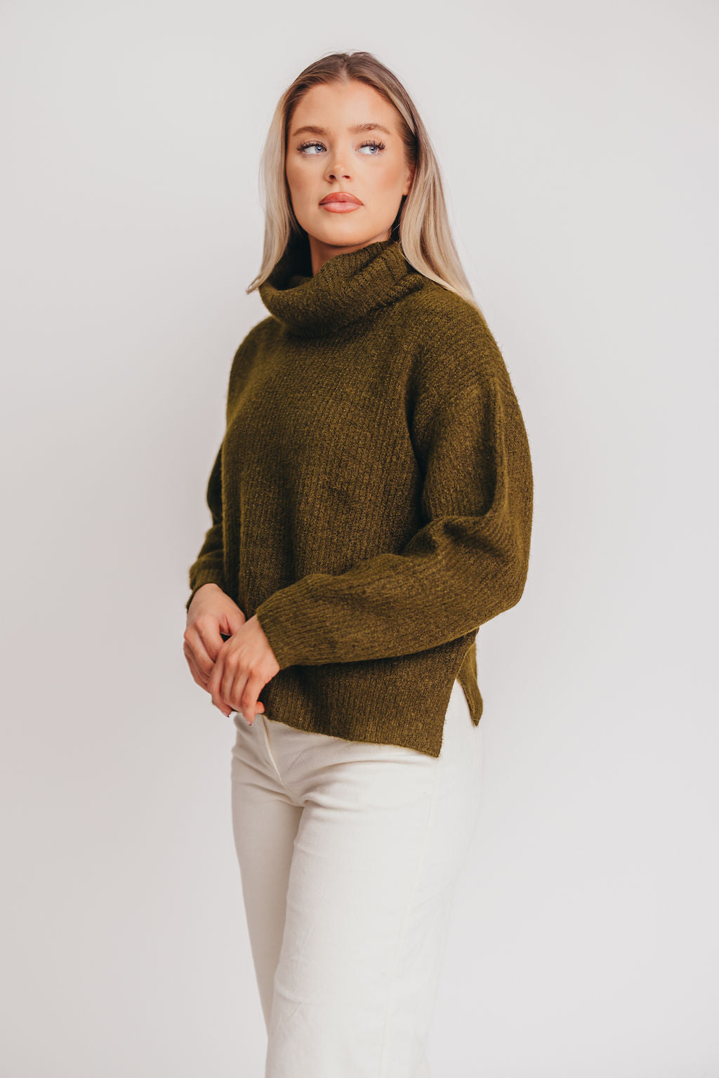 Dawson Turtleneck Sweater in Olive