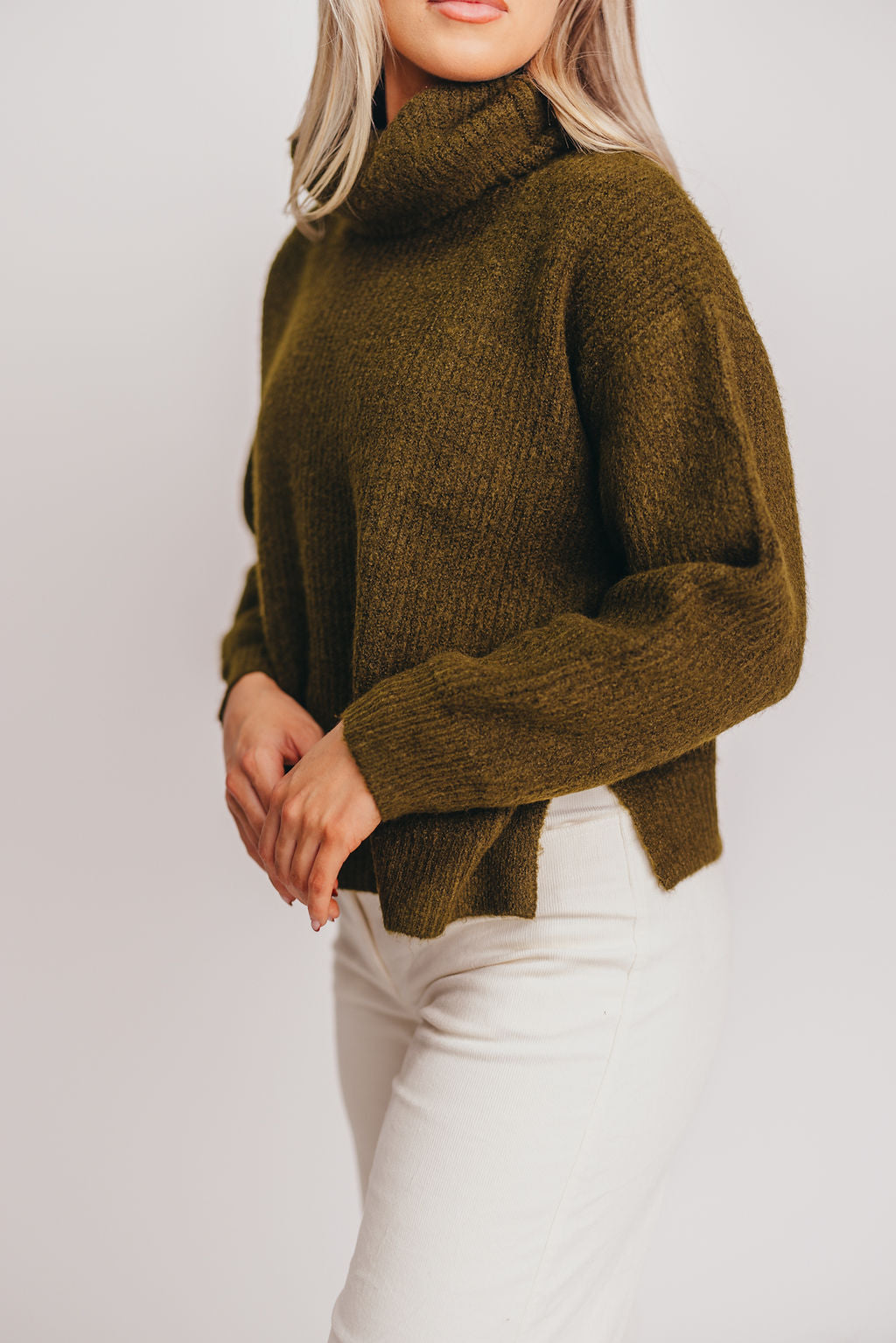 Dawson Turtleneck Sweater in Olive