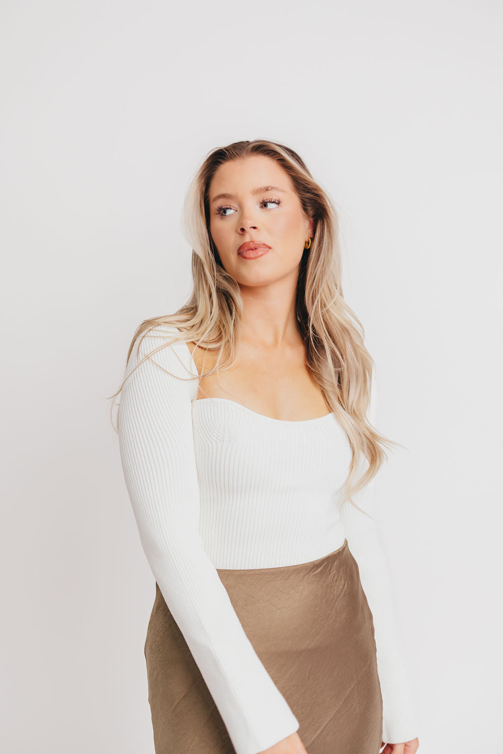 Alina Sweetheart Neck Sweater in Cream