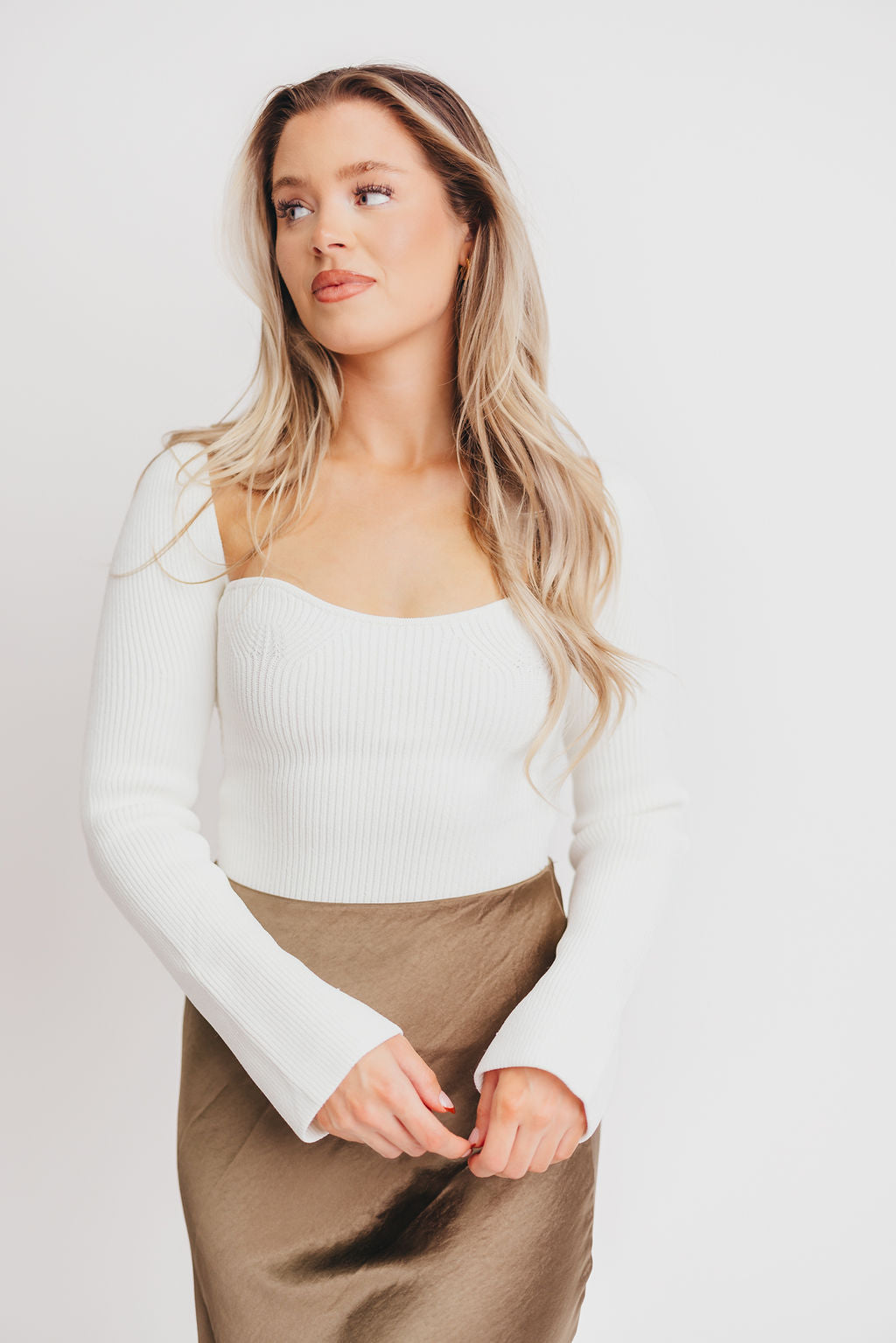 Alina Sweetheart Neck Sweater in Cream