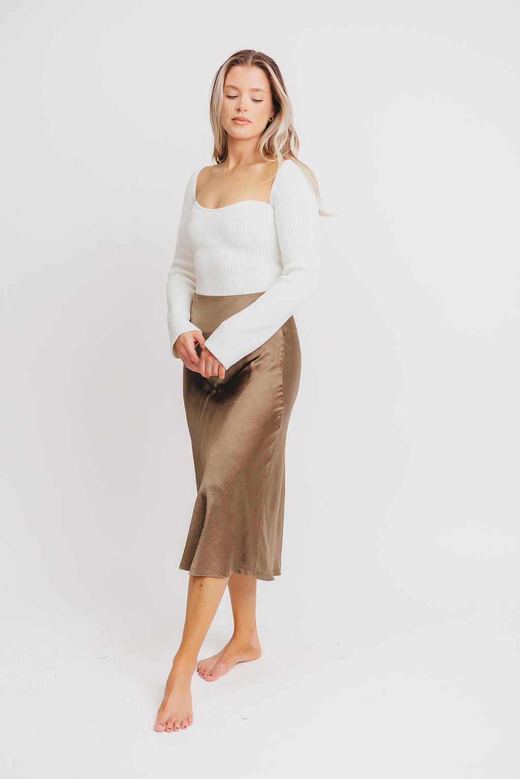 Alina Sweetheart Neck Sweater in Cream
