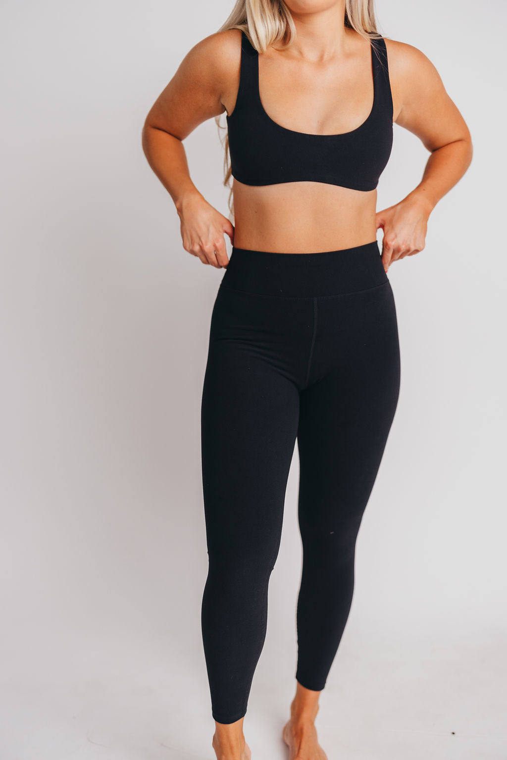 Worth the Label High-Waisted Brushed Legging in Black