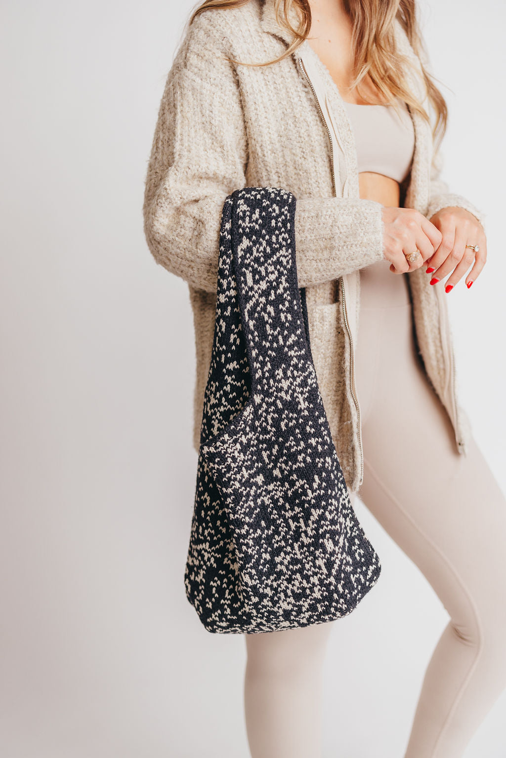 Krista Speckled Knit Tote Bag in Black/Cream