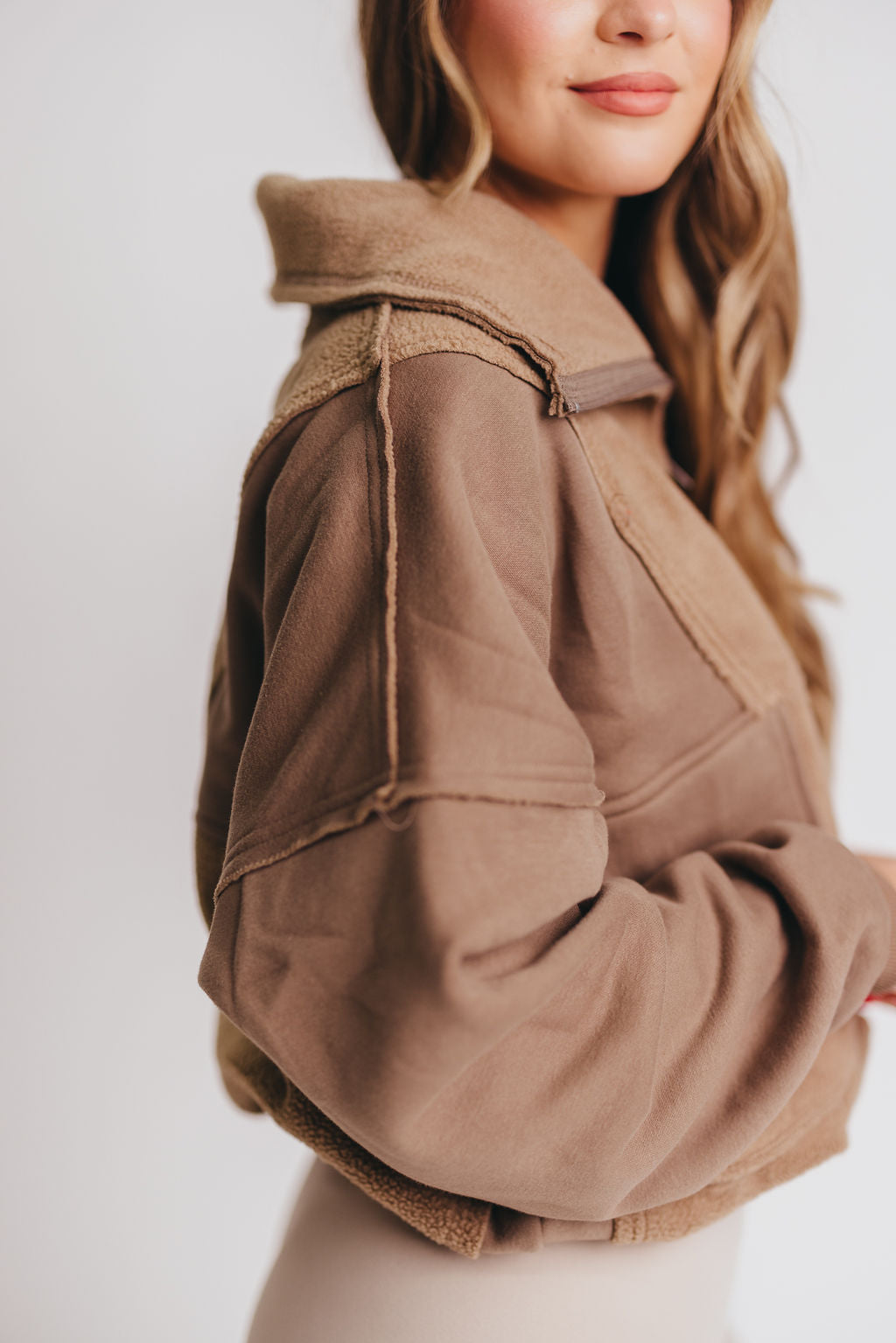 Carter Pullover in Stone Grey