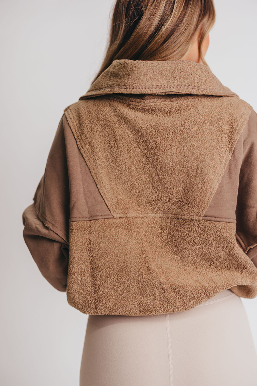 Carter Pullover in Stone Grey