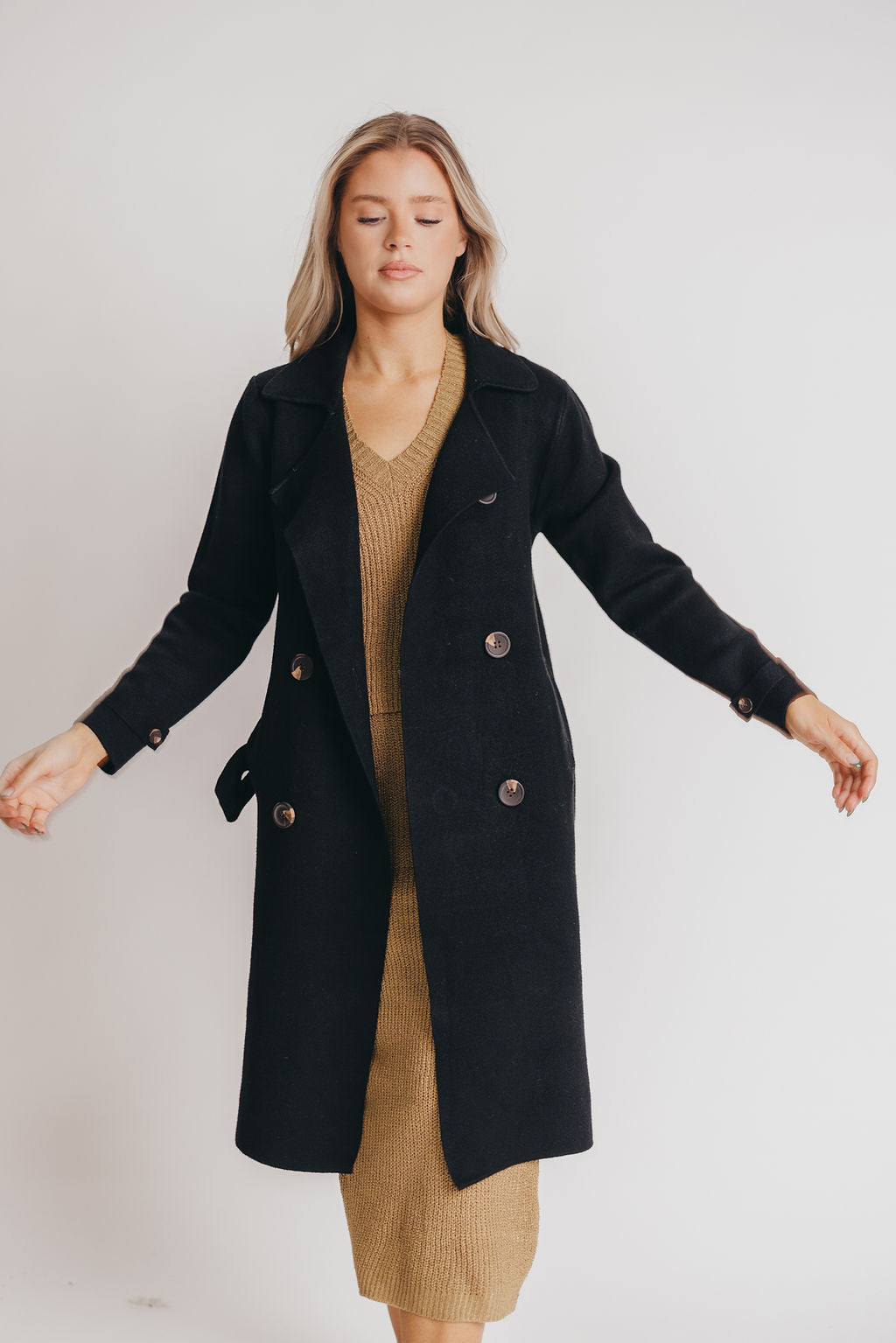 Timeless Cashmere Blend Signature Peacoat in Black *LUXURY ITEM*