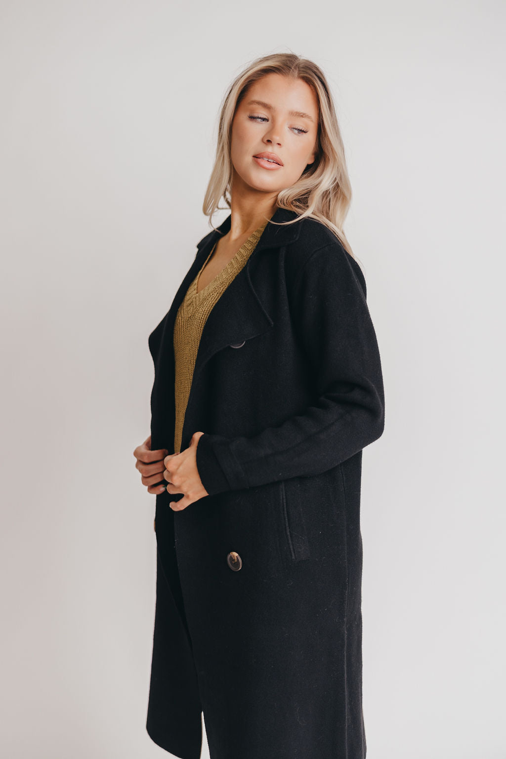 Timeless Cashmere Blend Signature Peacoat in Black *LUXURY ITEM*