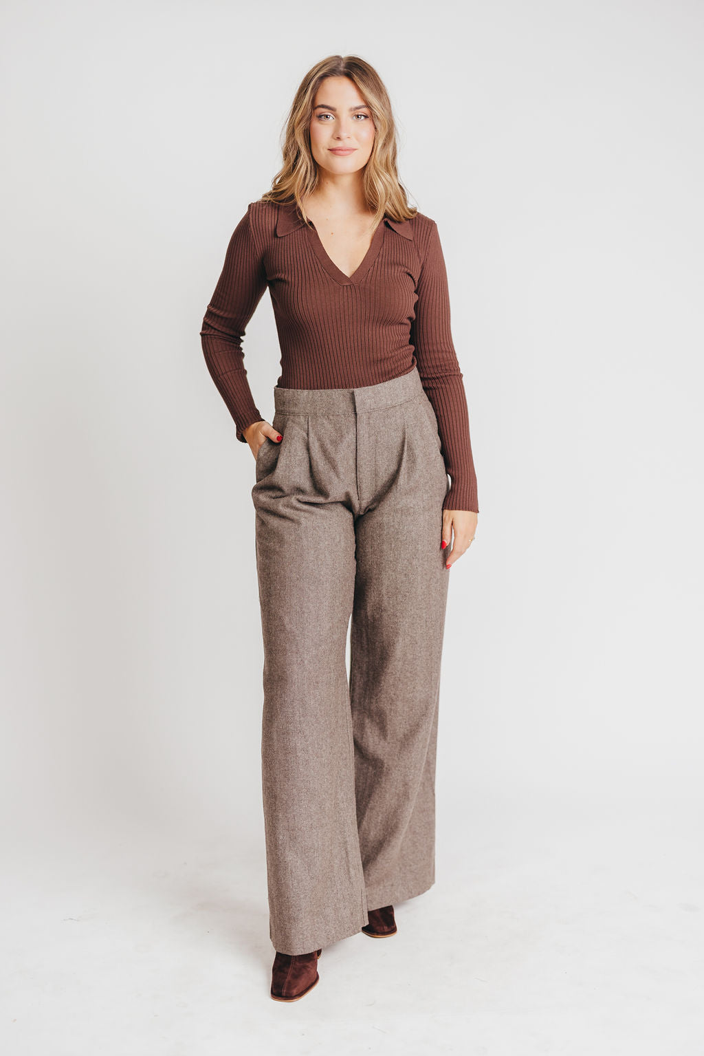 Alex Ribbed Collared Long Sleeve in Brown