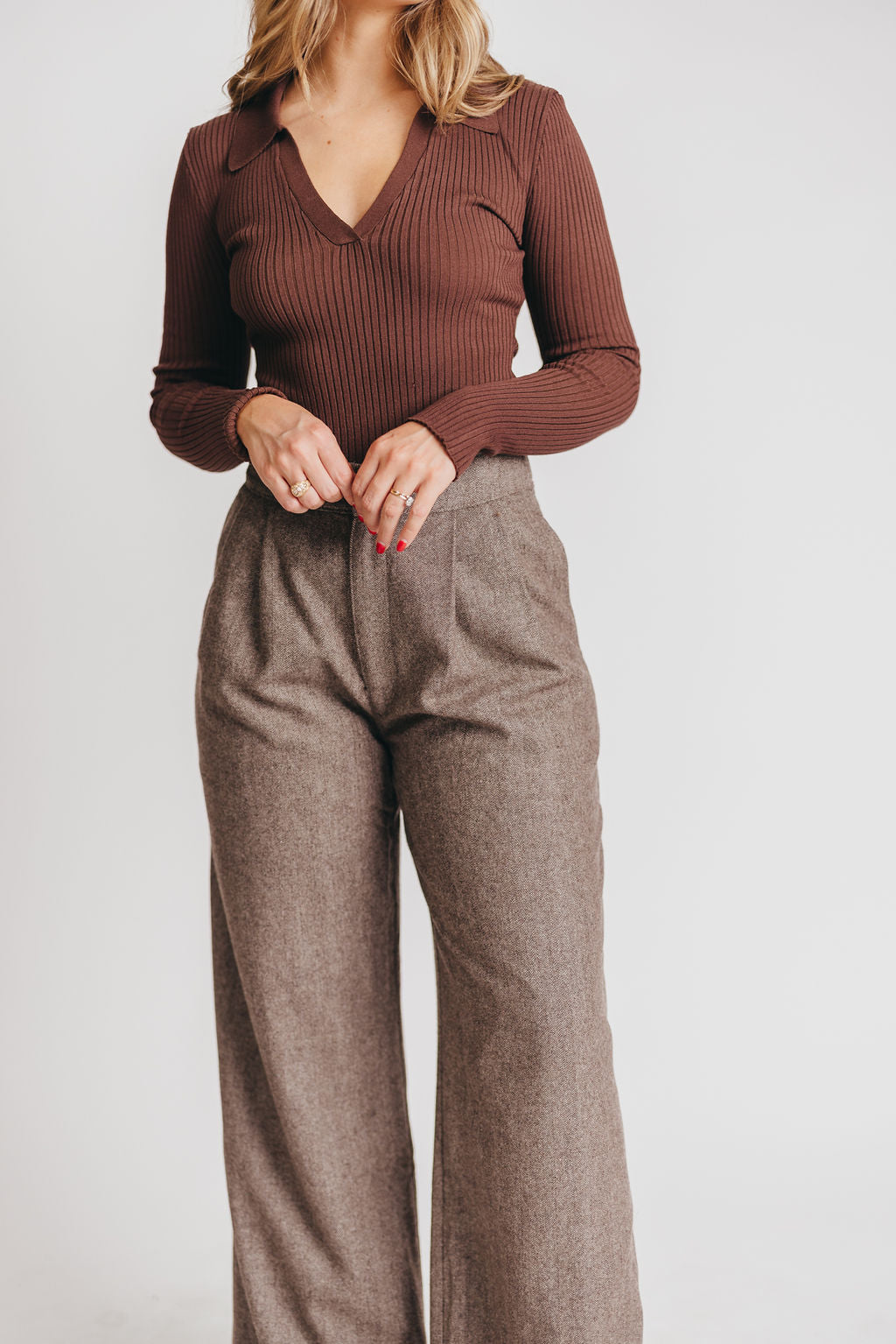 Alex Ribbed Collared Long Sleeve in Brown