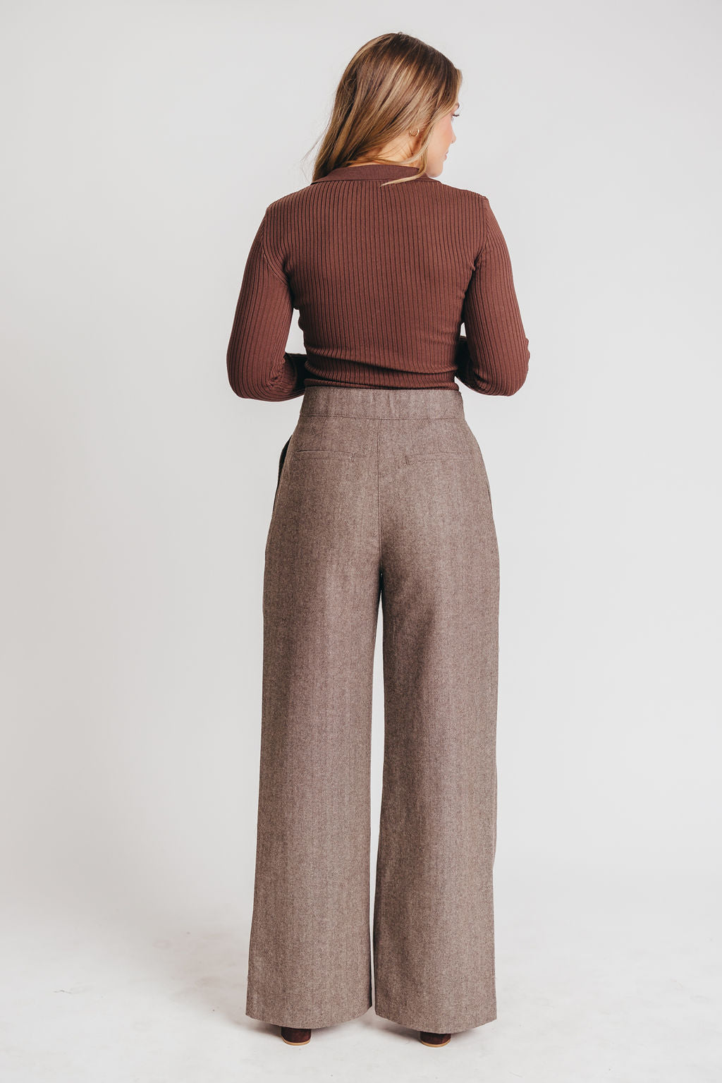 Alex Ribbed Collared Long Sleeve in Brown