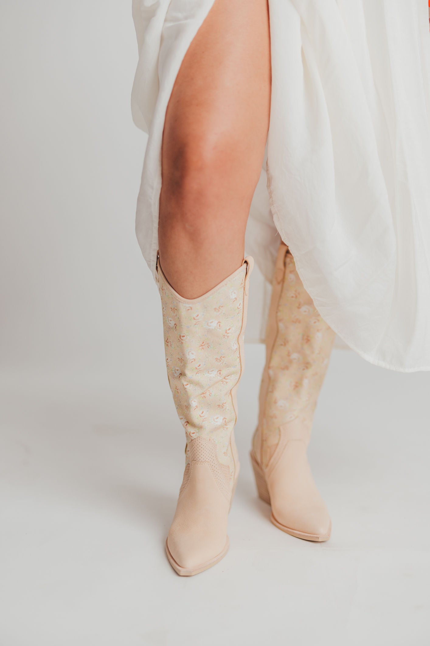 Navene Boots in Rose Multi Nubuck