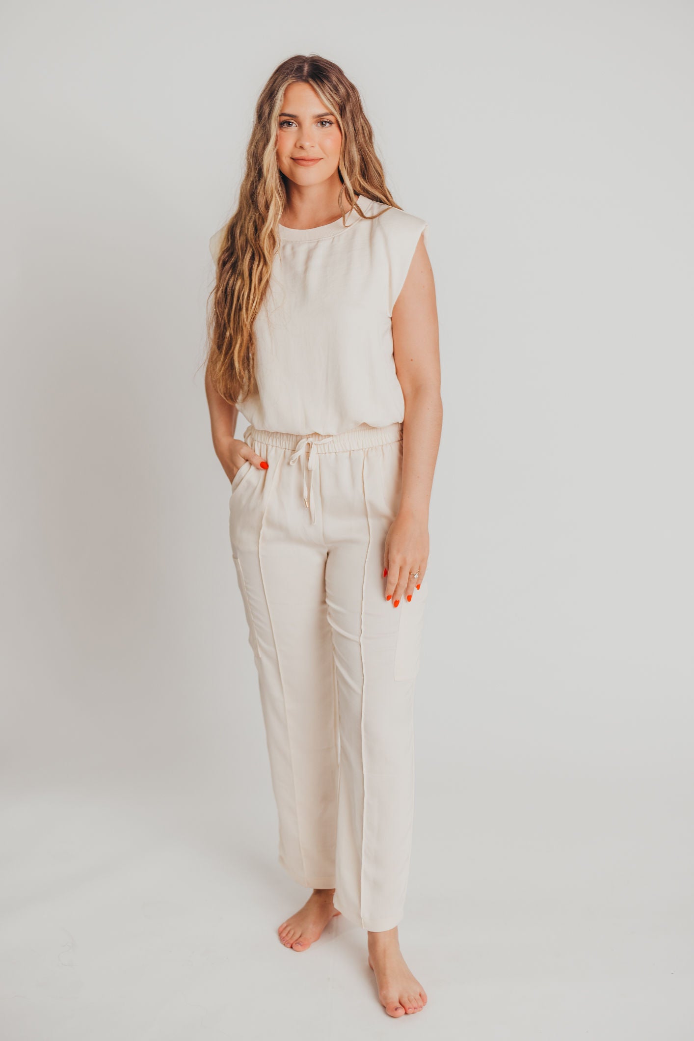 Sydney Pintuck Jogger in Oatmeal