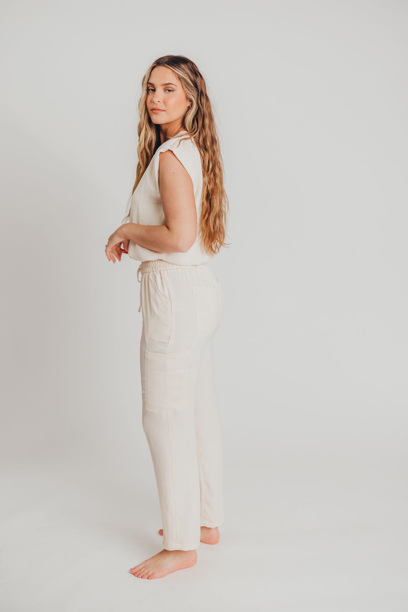 Sydney Pintuck Jogger in Oatmeal