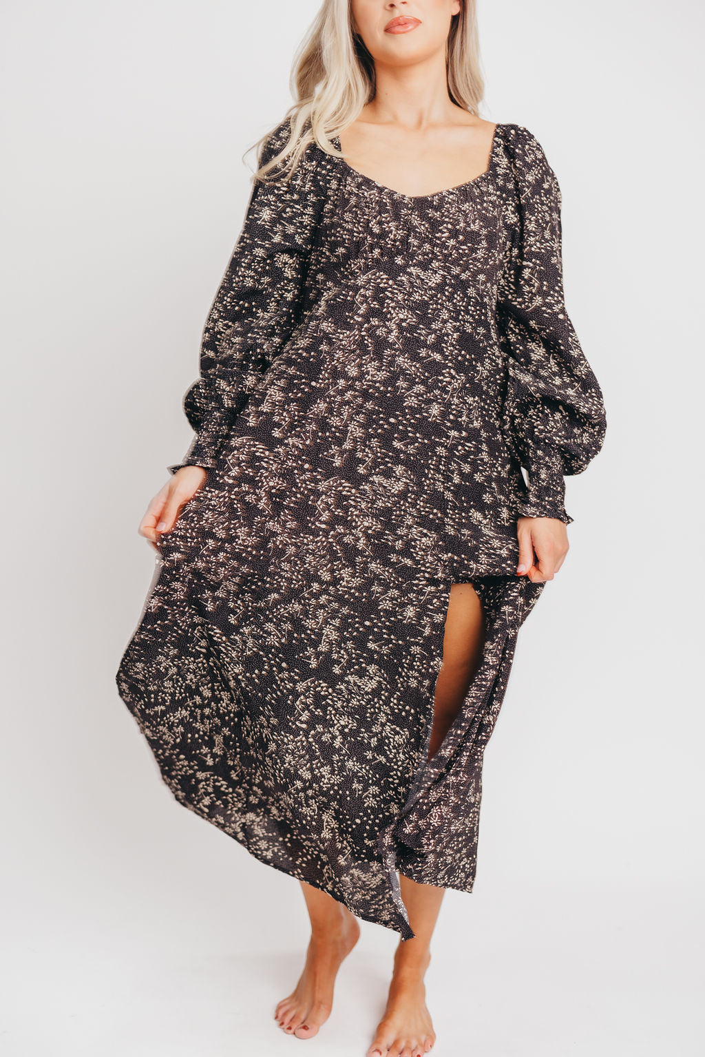 Brenna Floral Sweetheart Maxi Dress in Black Floral