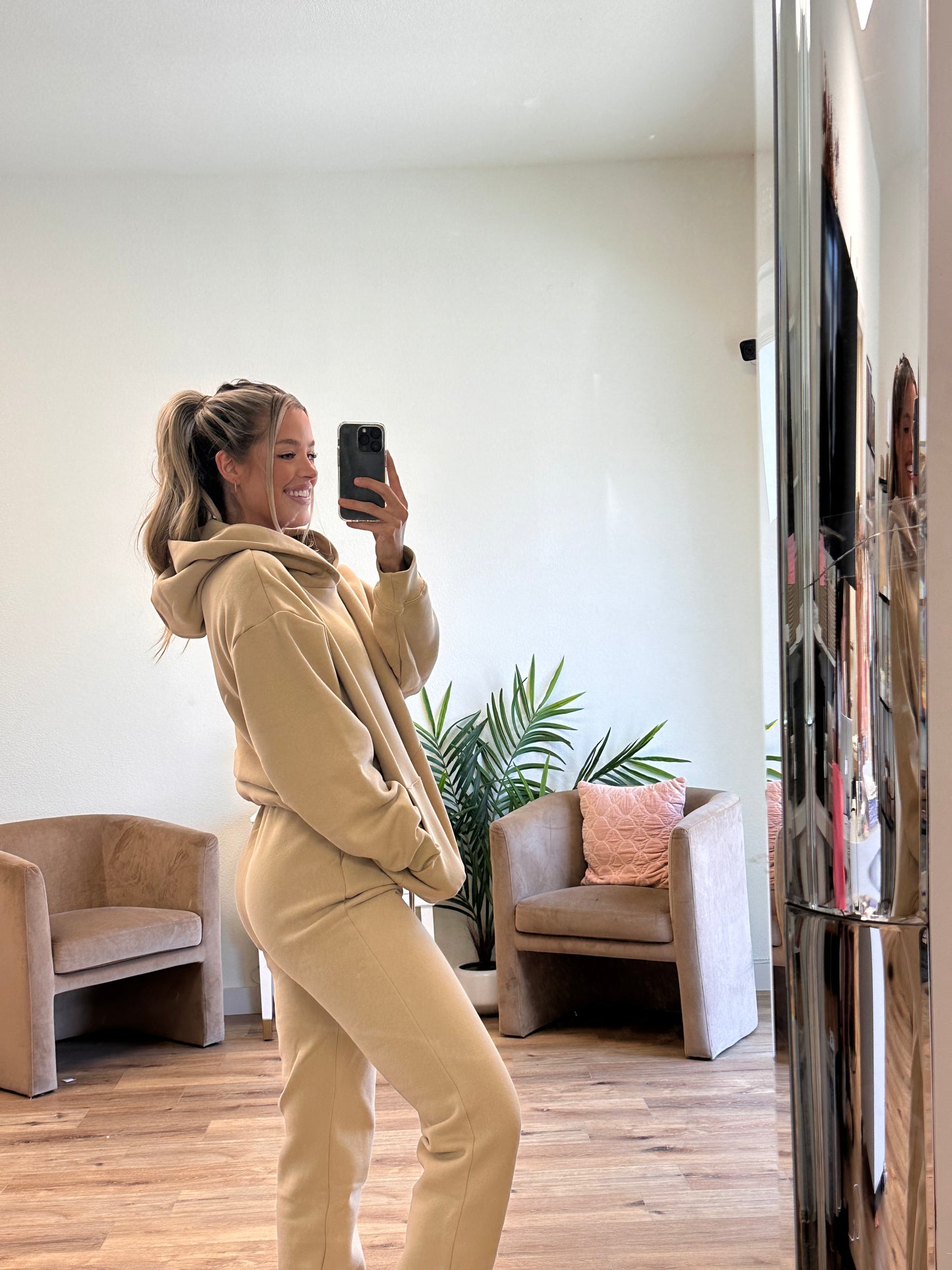 Soft and Cozy Fleece Jogger in Taupe