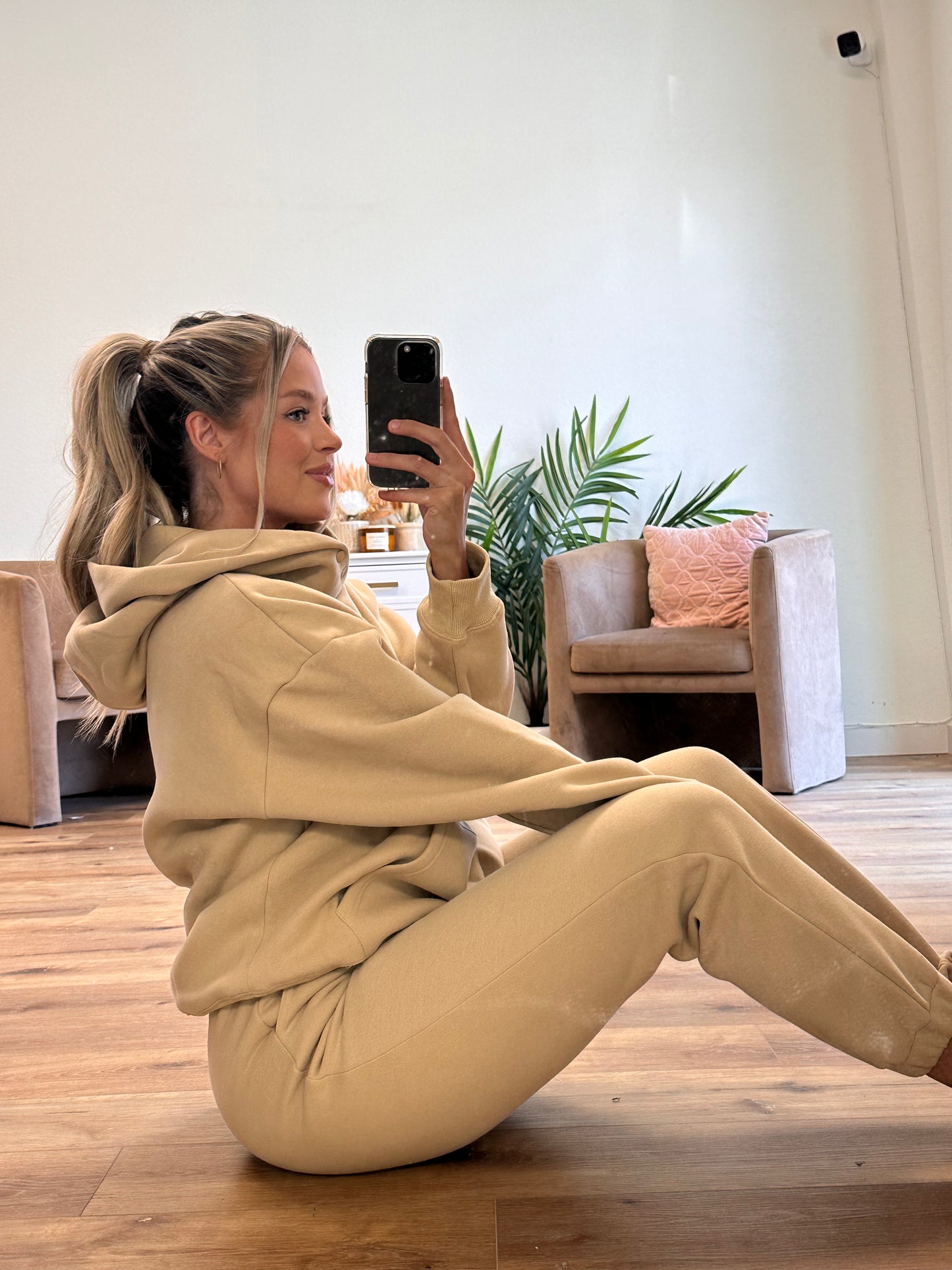 Soft and Cozy Fleece Jogger in Taupe