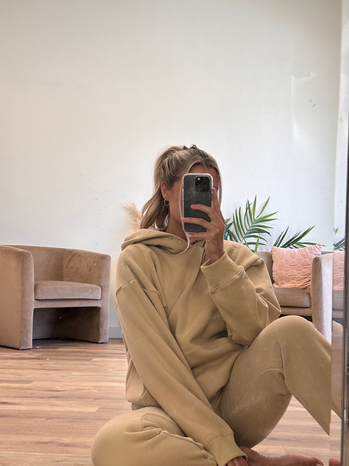 Soft and Cozy Fleece Jogger in Taupe