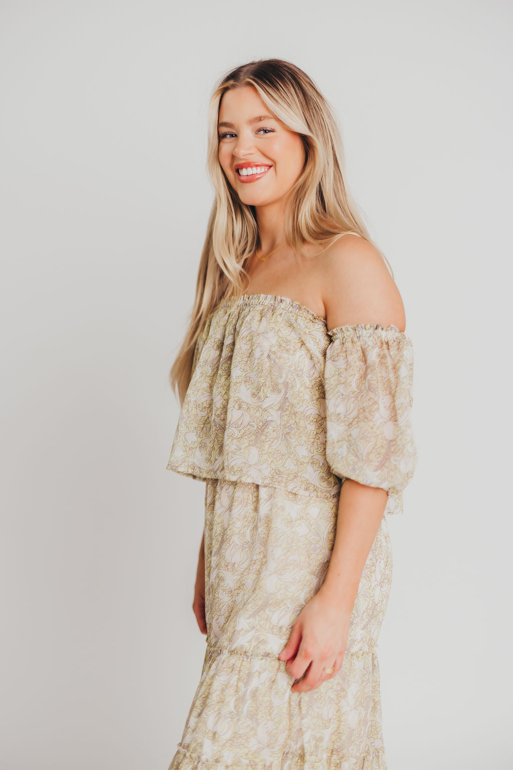 Vilde Off-the-Shoulder Maxi Dress in Lemon/Off White - Bump Friendly