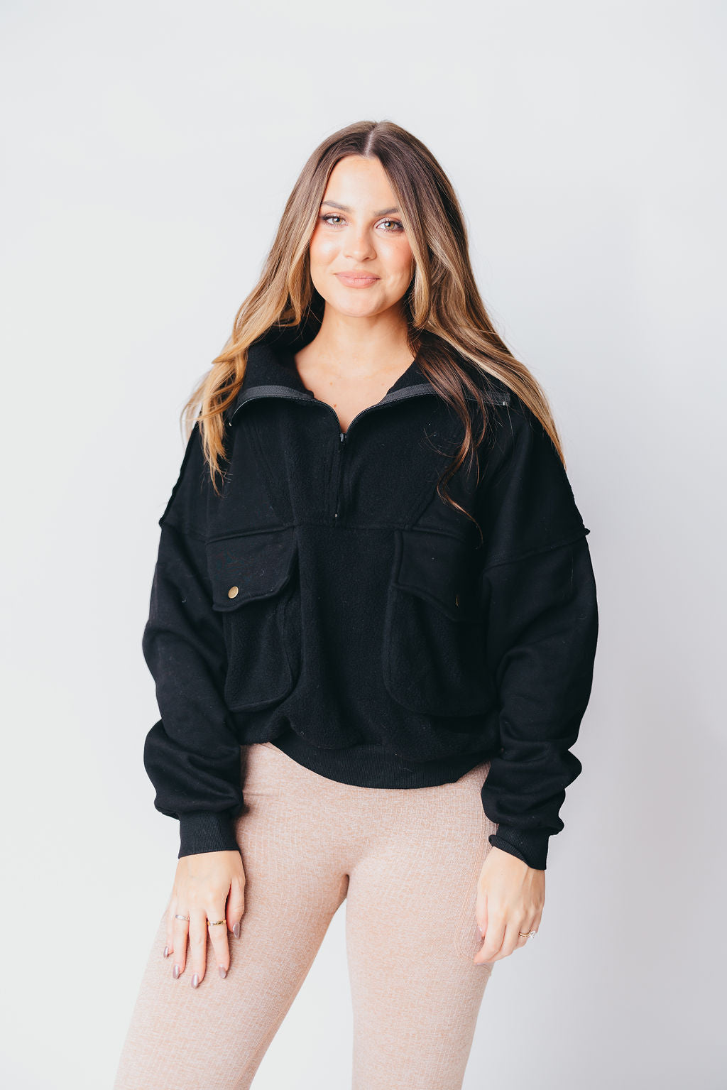 Carter Pullover in Black