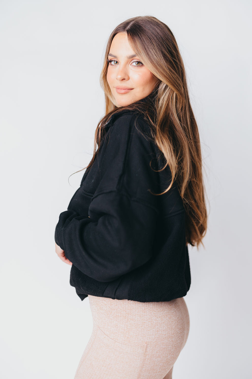Carter Pullover in Black