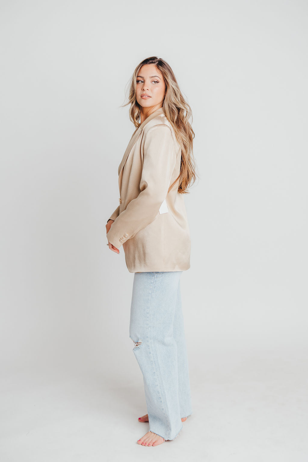 Kimia Satin Oversized Blazer in Champagne