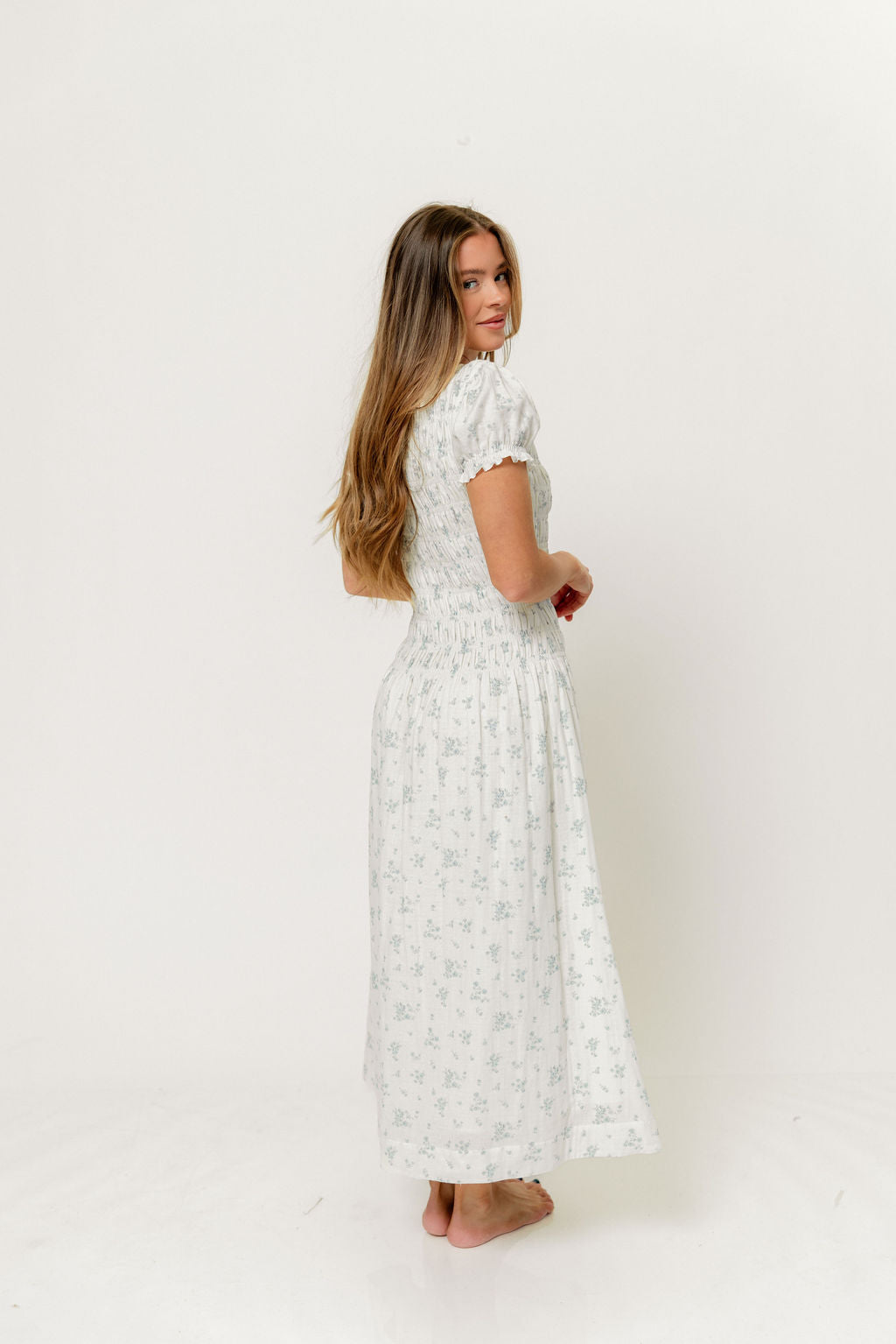 Orchard 100% Cotton Smocked Maxi Dress in Off White/Blue - Bump Friendly X-Large Orchard 100% Cotton Smocked Maxi Dress in Off White/Blue - Bump Friendly X-Large