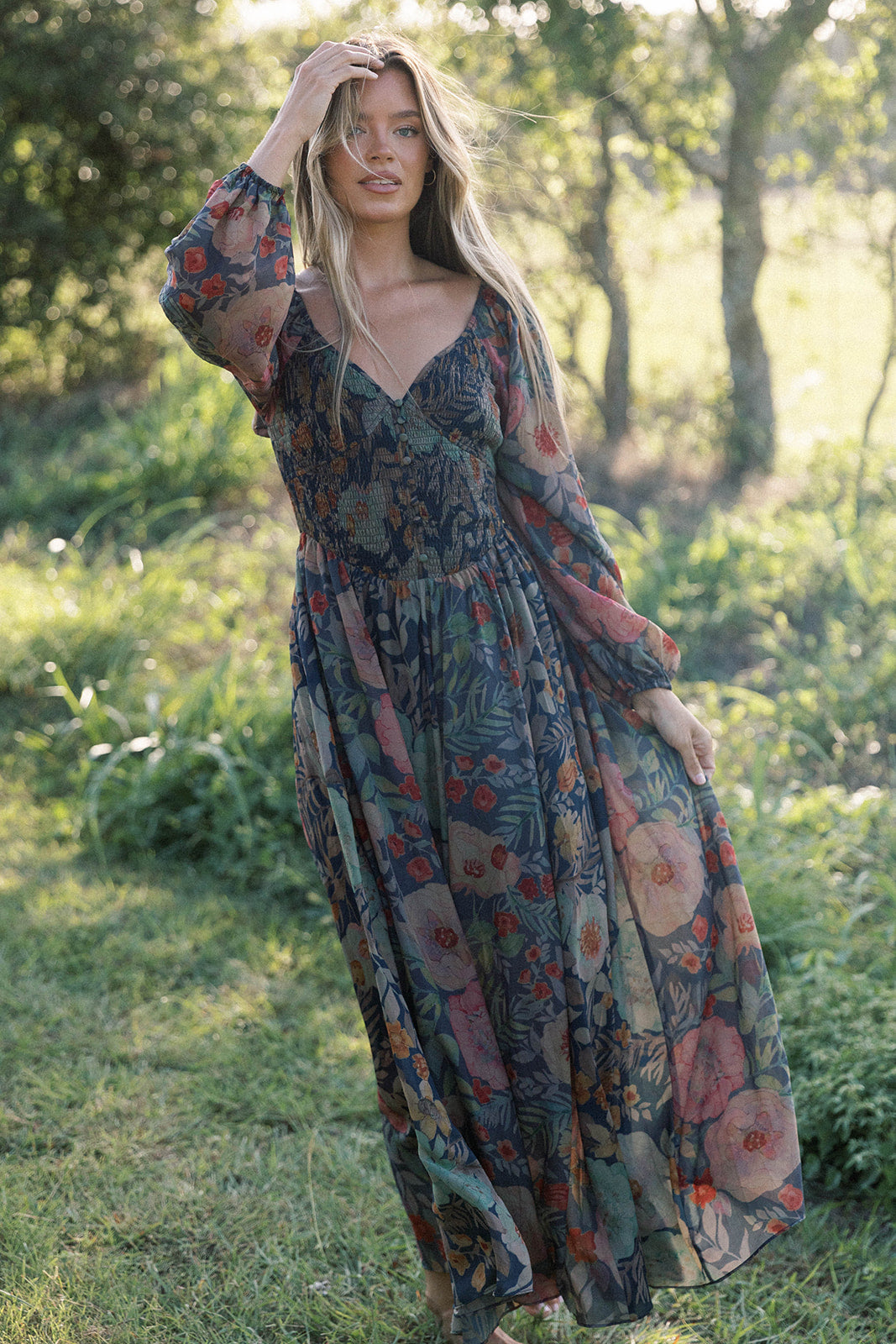 アメリヴィンテージ　FRONT PLEATS LONG DRESS Ambrosia Berry Satin Pleated Maxi Dress With Drape – Club L