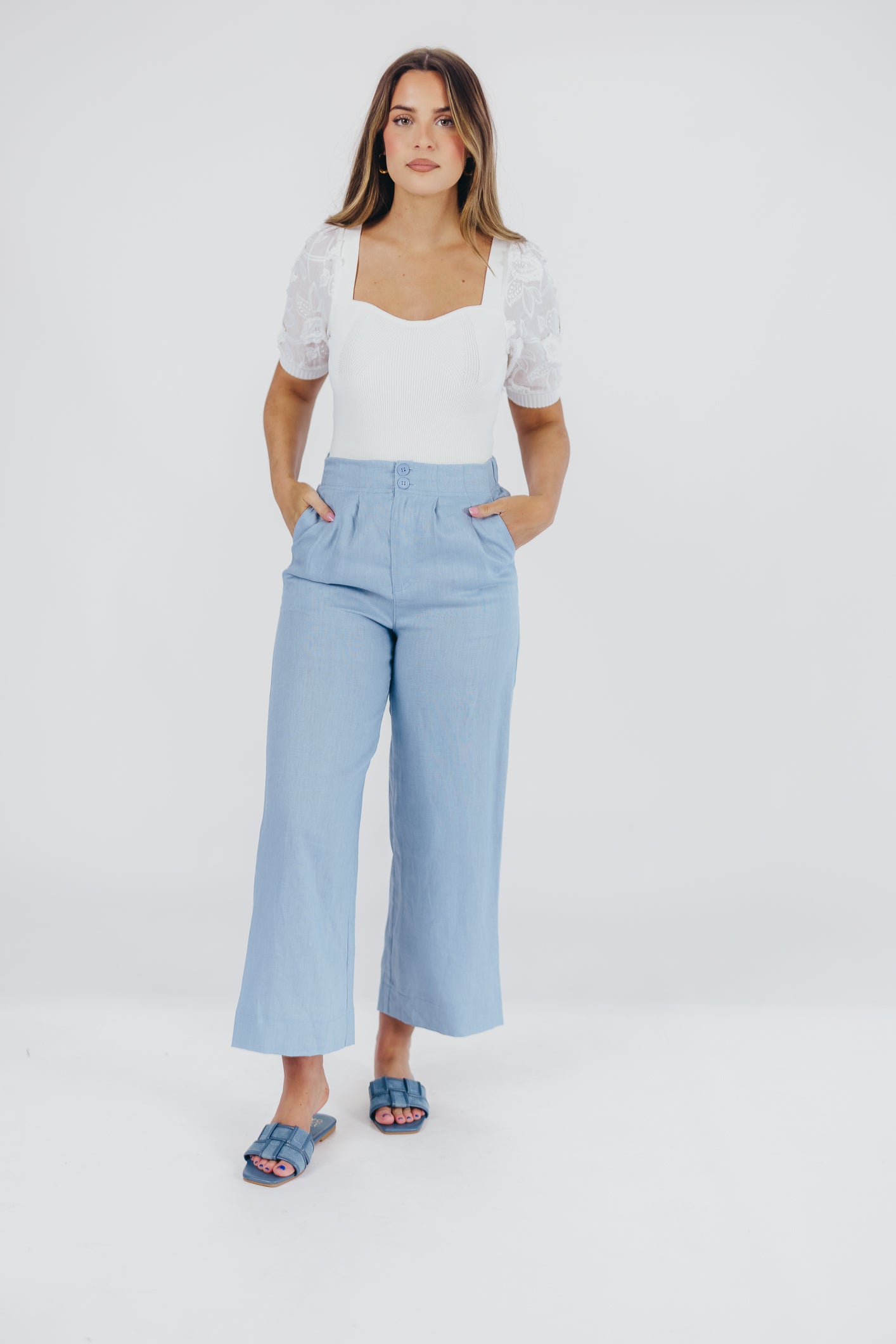 Carrie Linen Trousers in Light Blue
