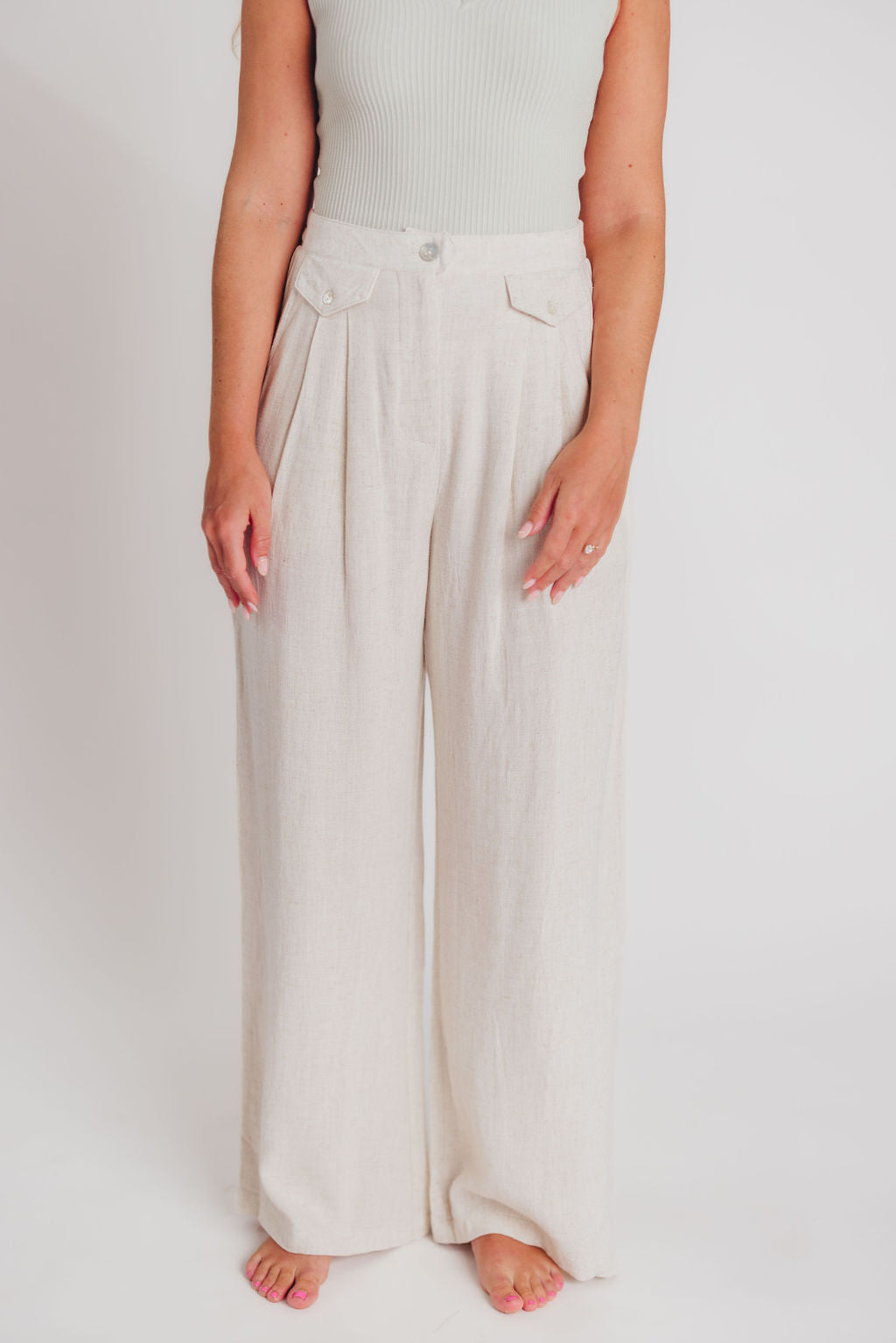 Erin Linen Blend Pleated Trousers in Natural