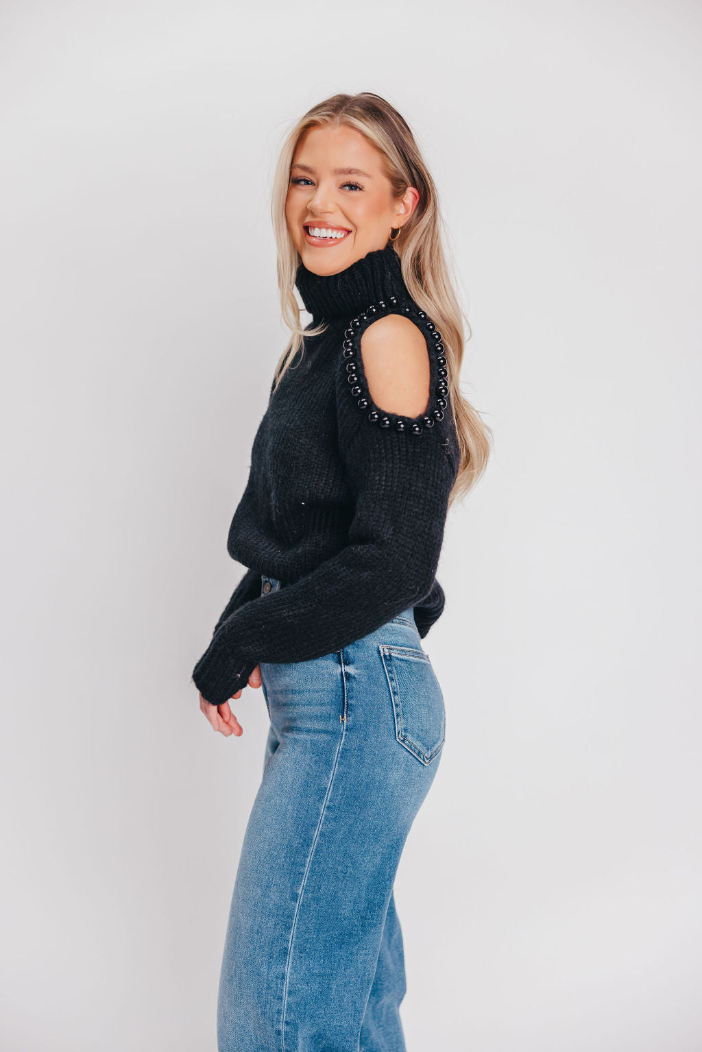 Lynn Turtleneck Sweater in Black